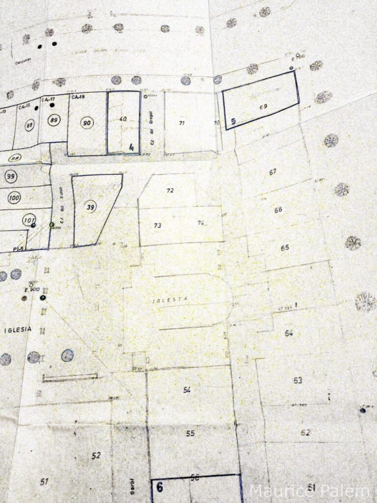Plan original par l'architecte qui a fait parti de l'équipe des bâtisseurs d'Empuriabrava. Il s'appelait Vilallonga.